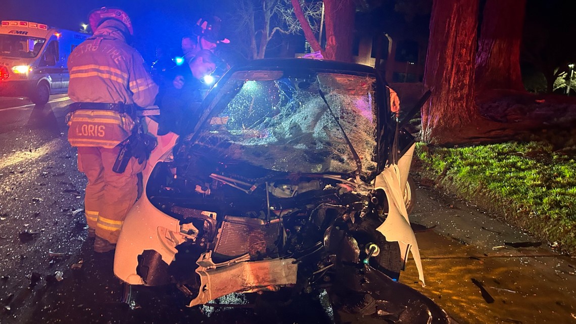 2 injured in Rancho Cordova crash