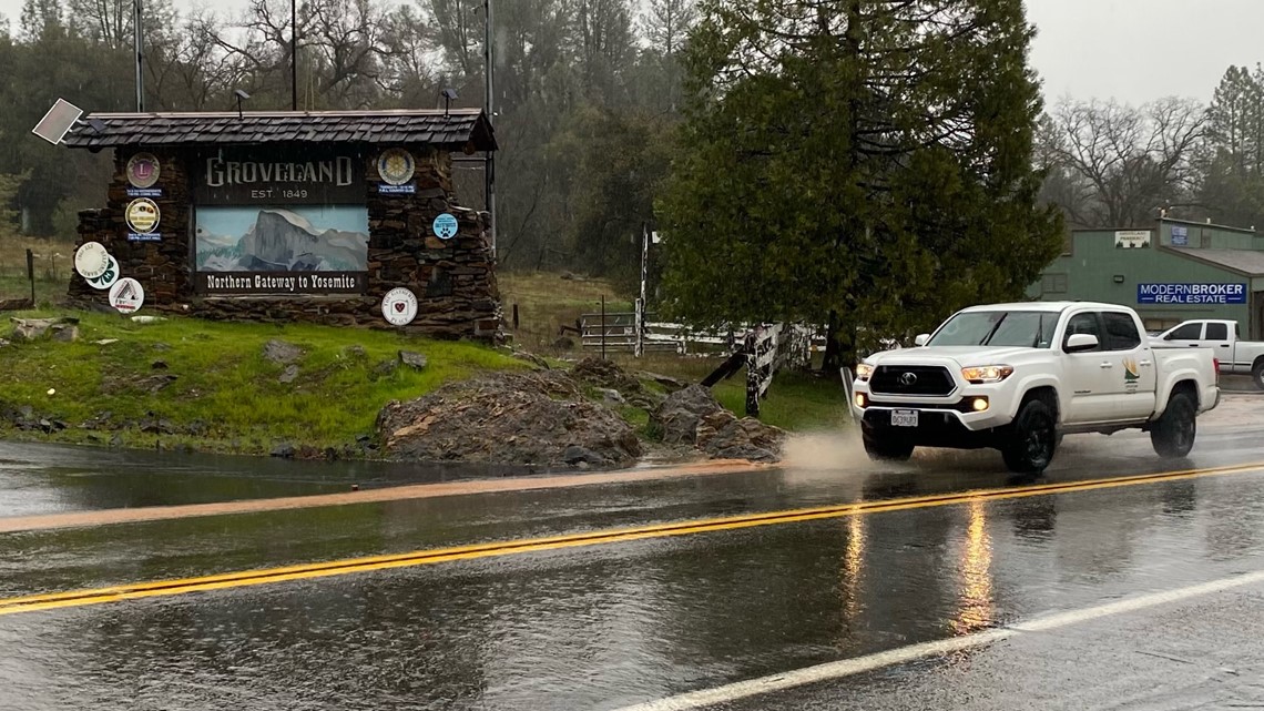 Yosemite blizzard closure means less business for Groveland shops