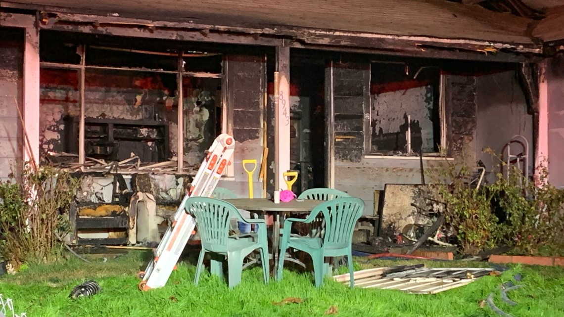 House fire in Rosemont area extinguished