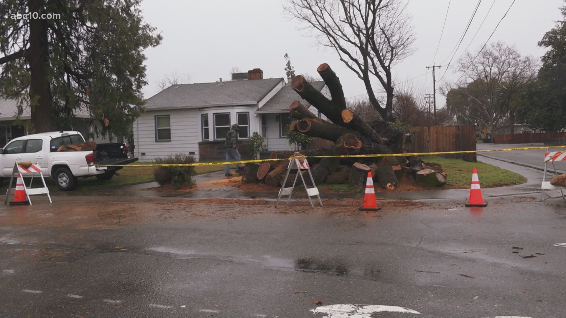 People in West Sacramento have not had power for nearly two days. People are frustrated that PG&E has not gotten power back on and don't know when it will be back.