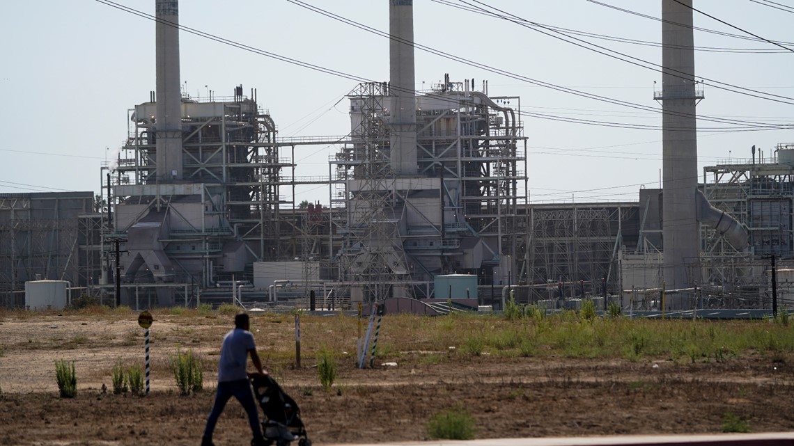 California natural gas plants to stay open through 2026