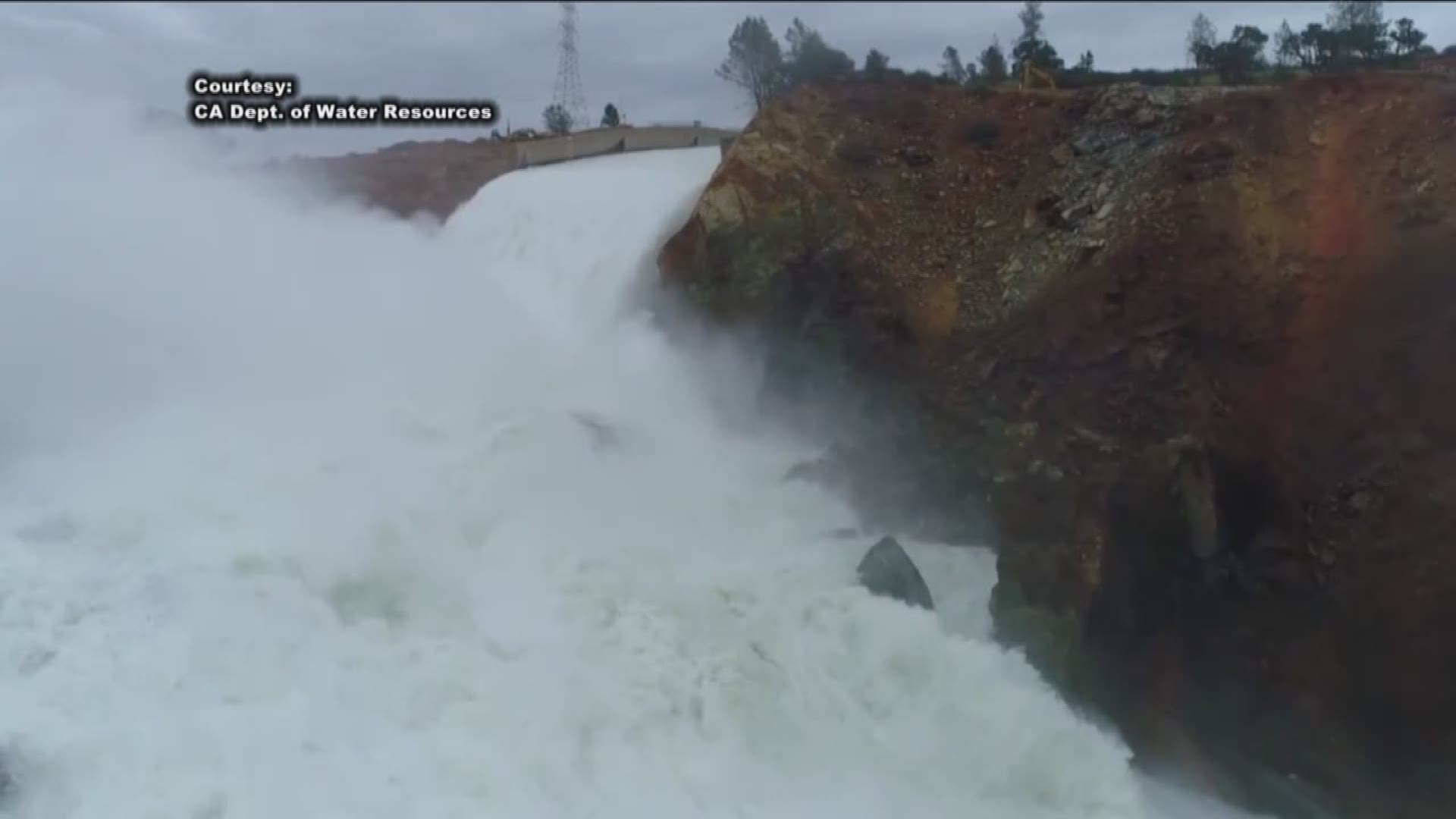 Work continues at damaged Oroville spillway. (May 17, 2017)