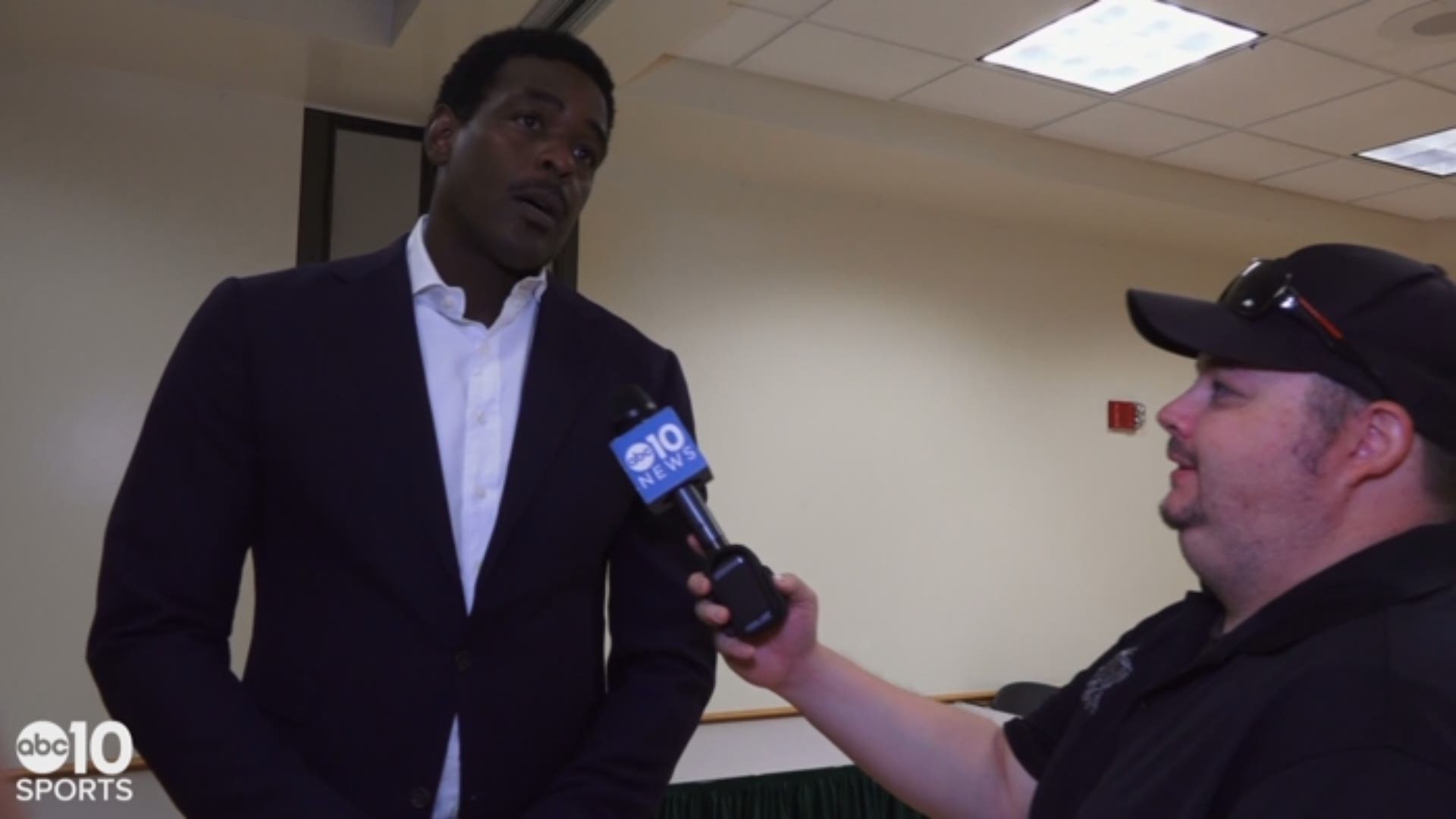 Retired Kings legend Chris Webber speaks with ABC10's Sean Cunningham about being the keynote speaker at Sacramento State on Monday, the message he intends to deliver, his take on the future of the team heading into the new NBA season and the feedback to his role in the movie "Uncle Drew."