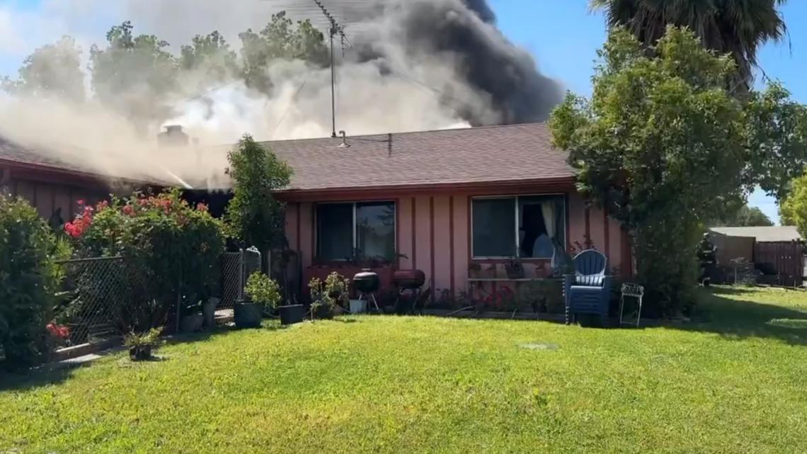 2 Dead In South Sacramento House Fire | Update | Abc10.com