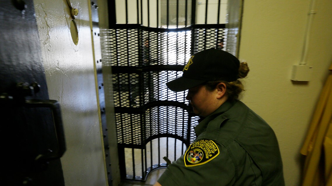Certain California prison guards must be vaccinated - Vimarsana News