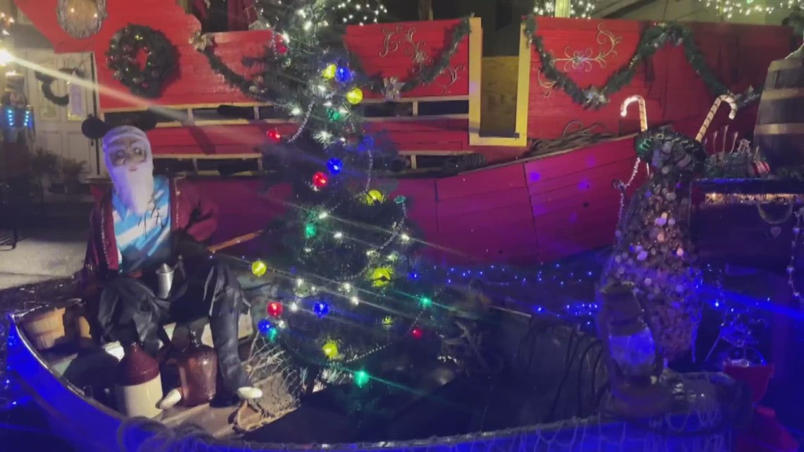 Rocklin neighborhood celebrates 30 years of Christmas light decorations