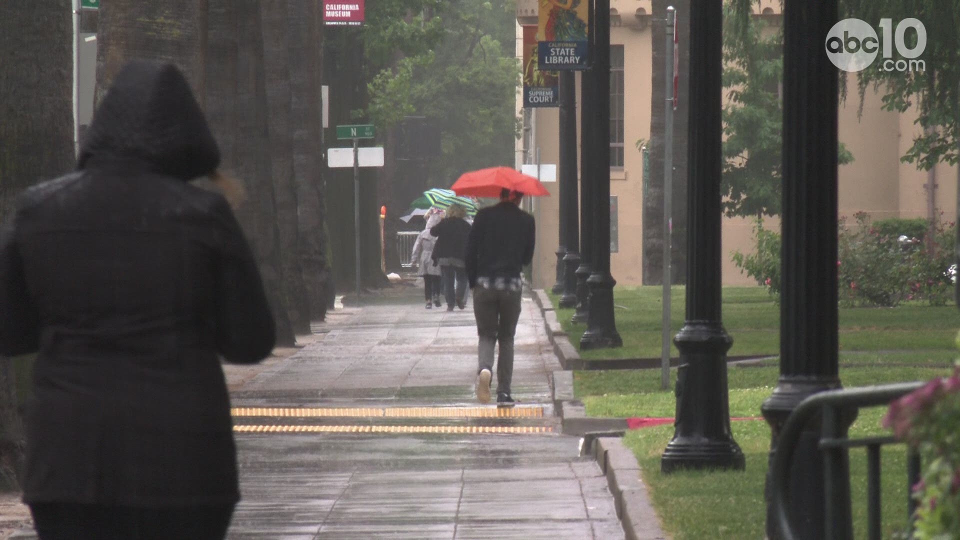Some unusual spring rain had people reaching for their umbrellas in Downtown Sacramento. The rain could continue off-and-on for a few days.