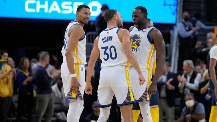 Curry, Warriors rally past Grizzlies 101-98 for 3-1 lead