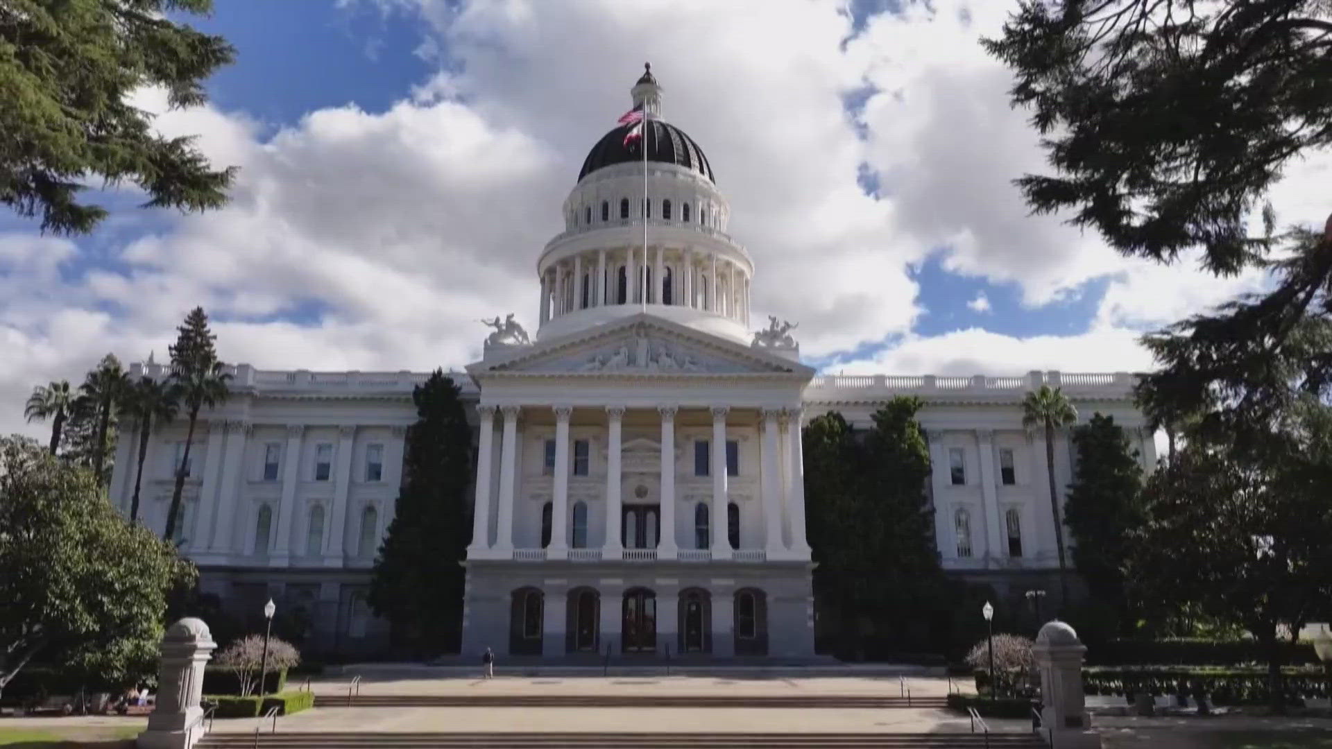 ABC10's Walt Gray sits down with Rich Ehisen, editor in chief of Capitol Weekly, to discuss this week in California politics.