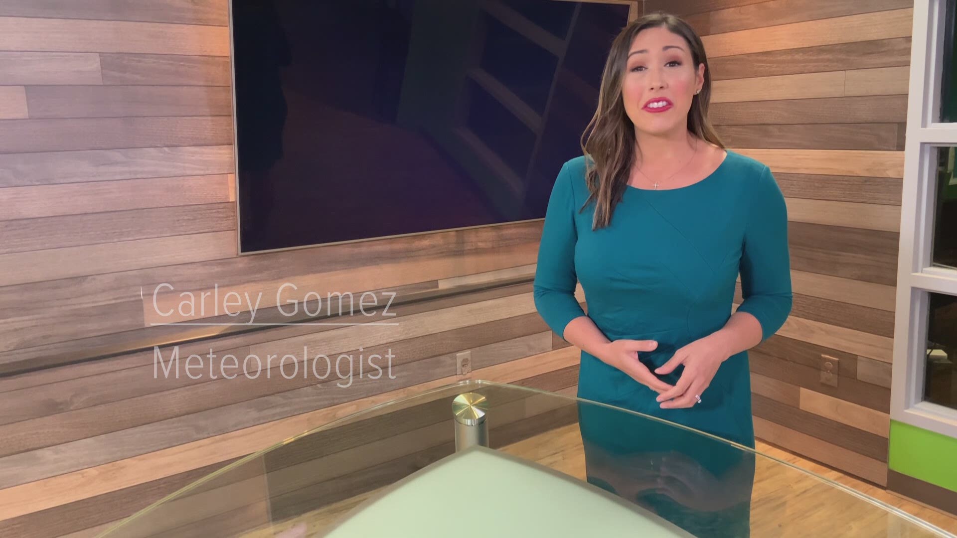 What's the difference between an astronomical summer and meteorological summer? Meteorologist Carley Gomez explains it all.