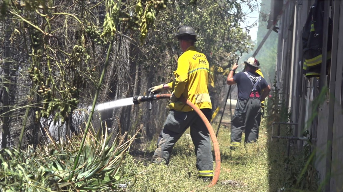 2alarm grass fire on Stockton's Farmington Road displaces family