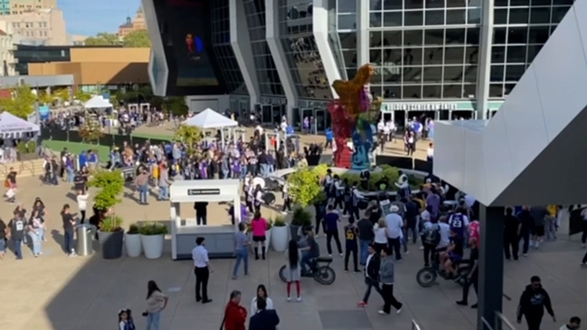 Hype is building up for the Sacramento Kings and Golden State Warriors game