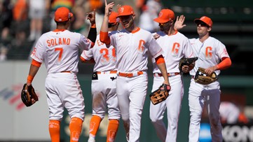 Crawford blasts 18th home run, Giants thump Nationals 10-4