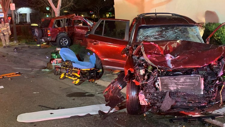 1 killed, 4 hurt in Sacramento crash