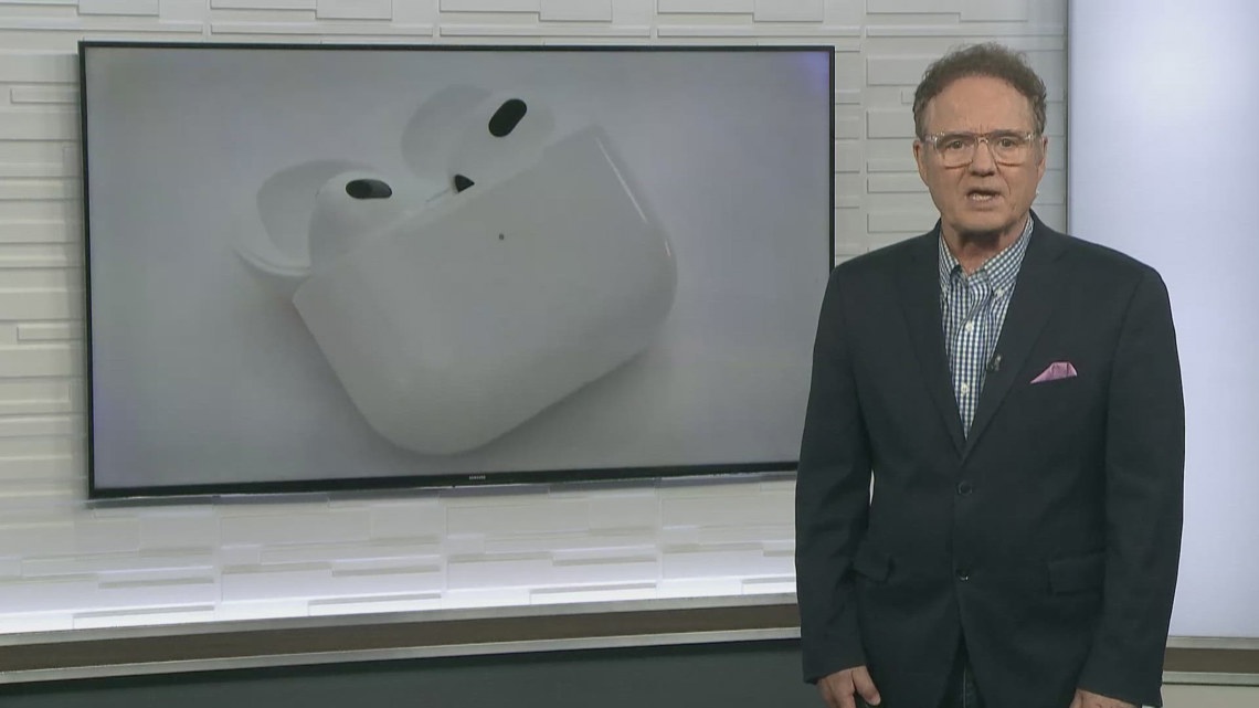 Apple reportedly developing AirPods with built-in cameras for Siri