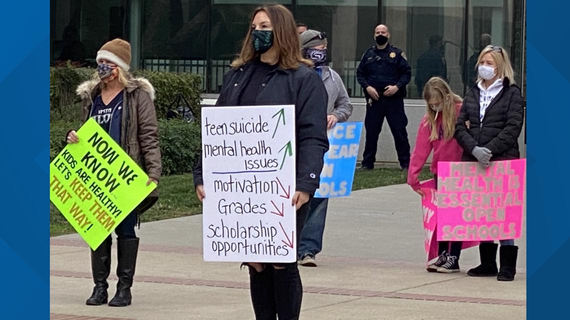 Folsom Cordova Unified parents hold rally at Capitol to reopen schools
