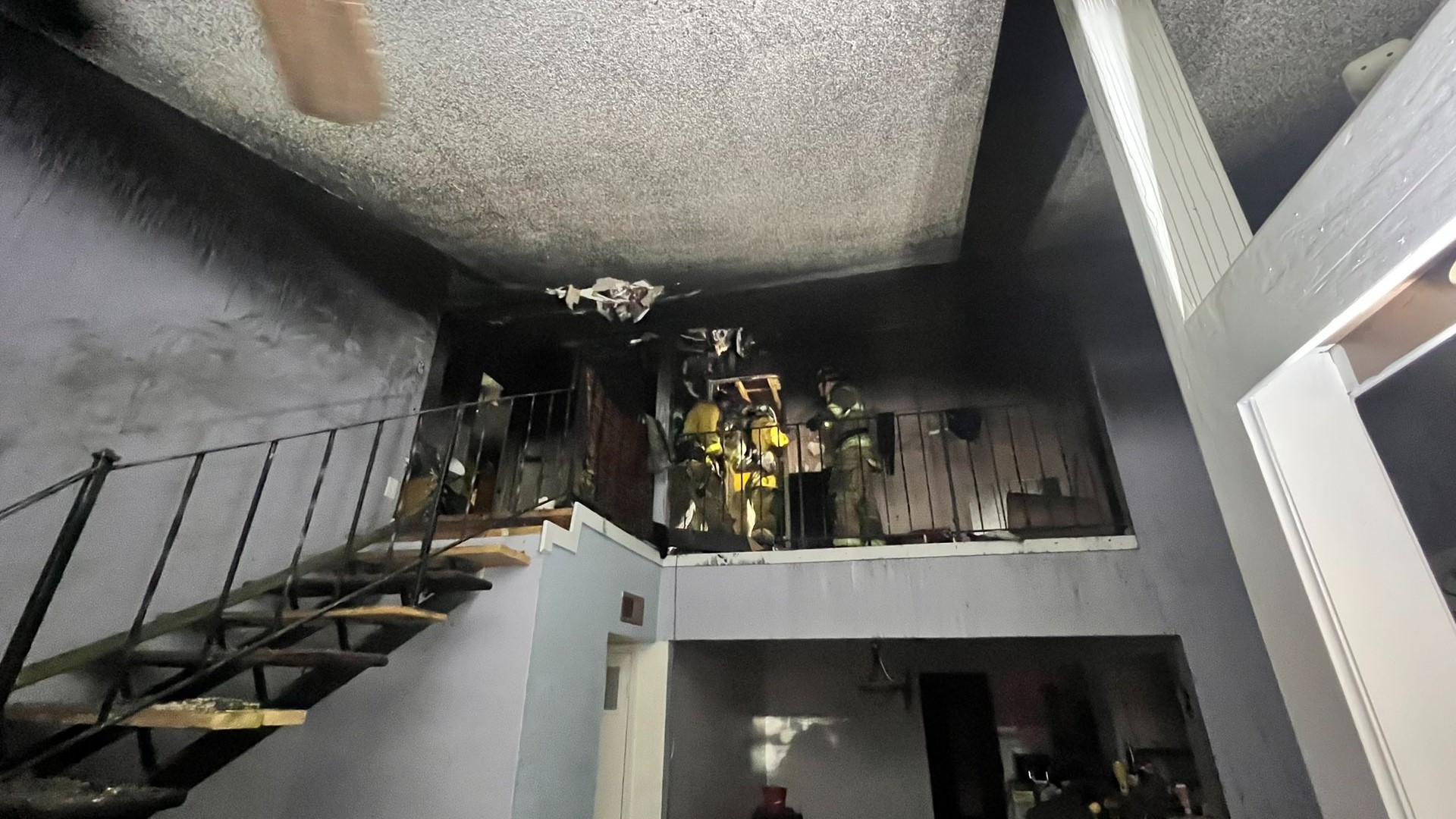 7 People Displaced In Citrus Heights House Fire | Abc10.com