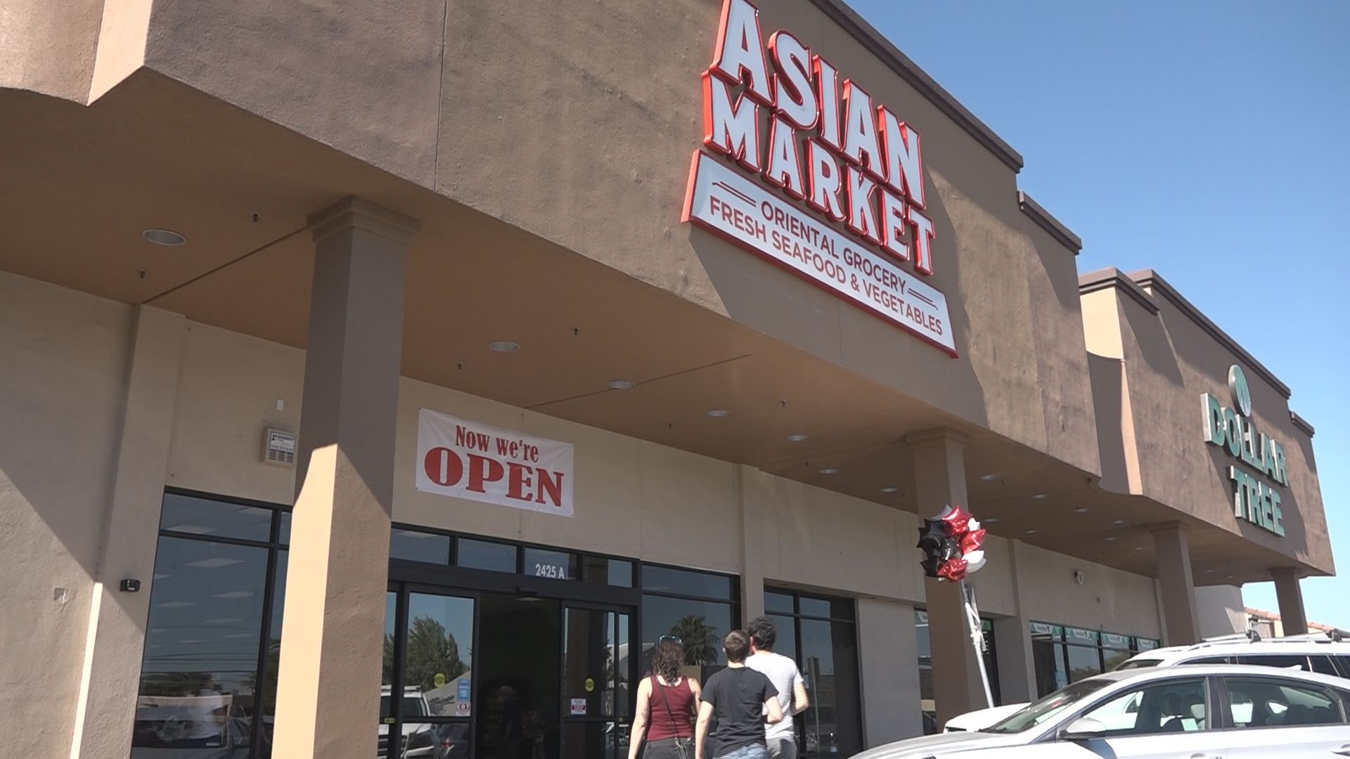 The market was so packed with anxious shoppers on its grand opening Sunday that the family decided to keep it open until 8 p.m., two hours past closing time.