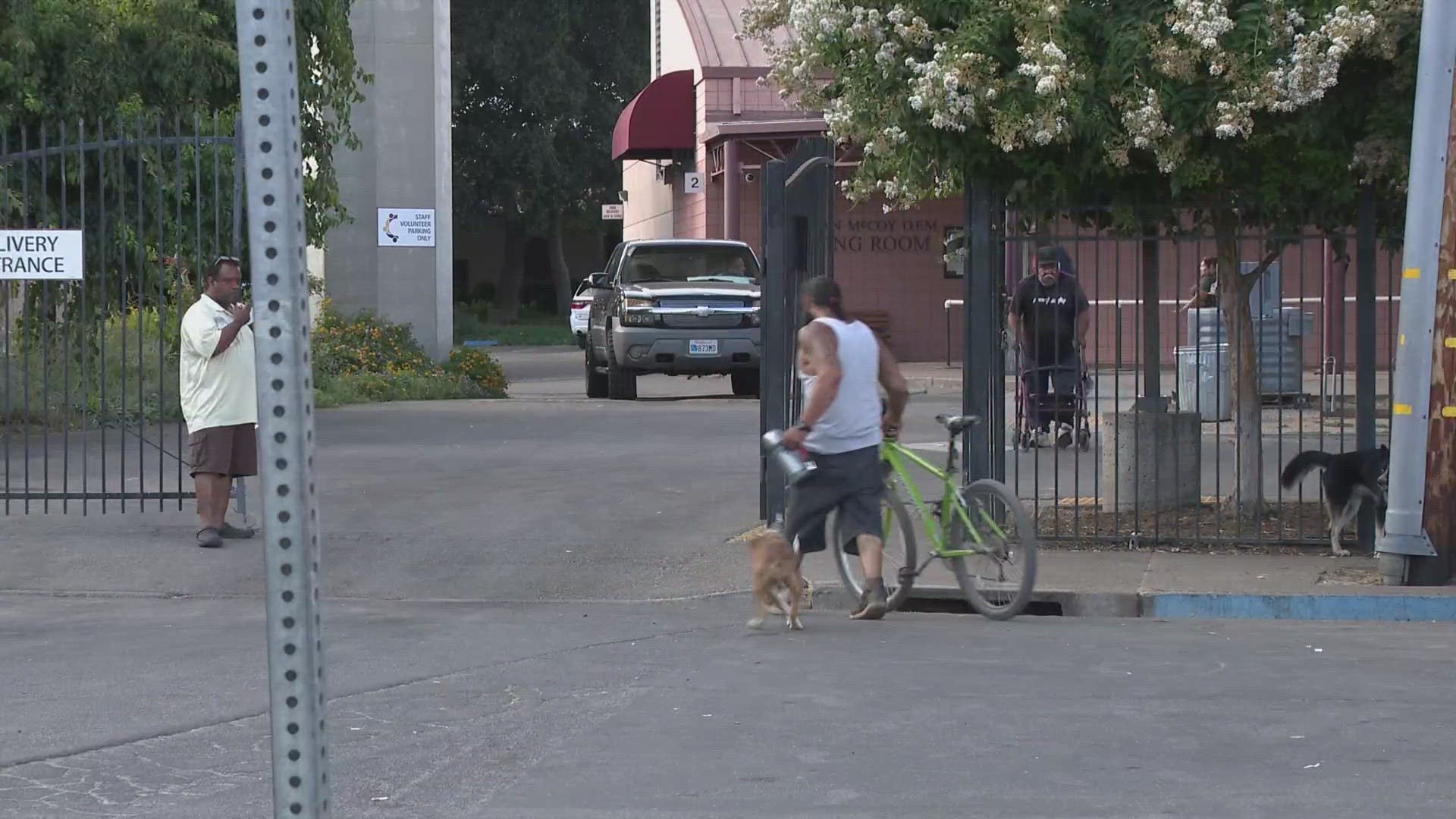 The agreement, signed Thursday, will transition services at the shelter to St. Mary's Dining Room