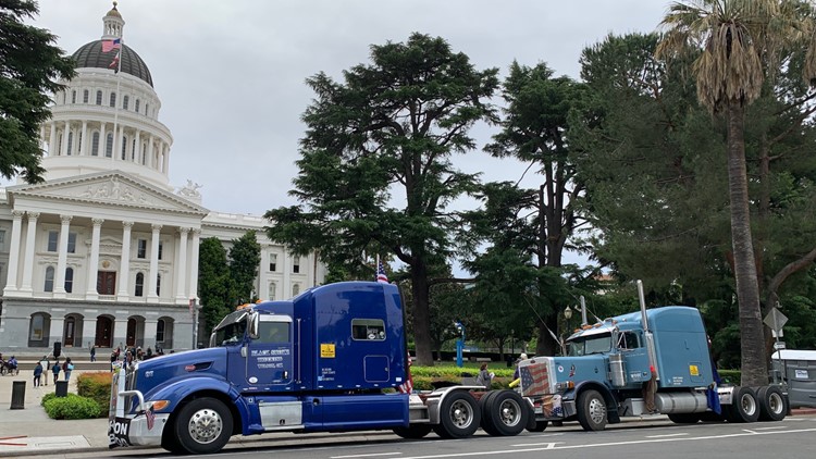 'People's Convoy' trucks through Sacramento to protest vaccine mandates