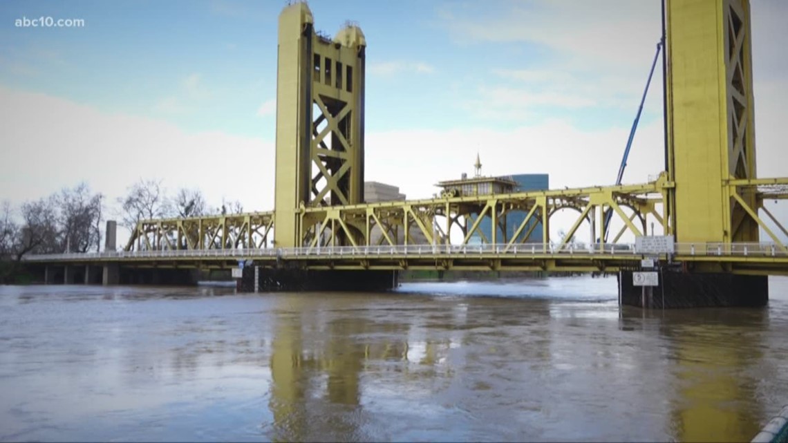 Water levels high in Sacramento, American rivers after recent storms