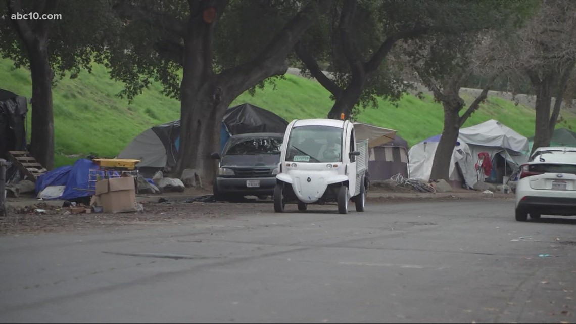 Plan to prevent city from towing homeless residents' cars vetoed - Vimarsana News
