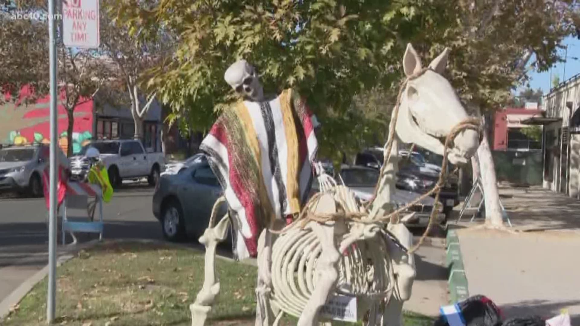 Sacramento's Oak Park neighborhood is getting ready to host a big Dia de los Muertos celebration.