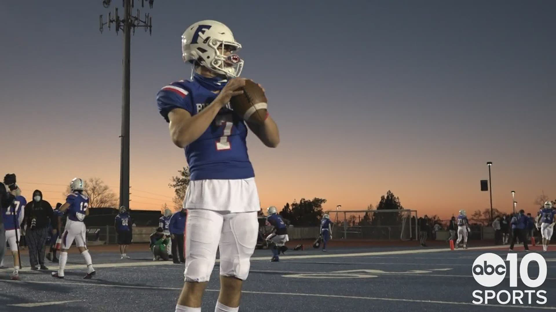In the ABC10 Game of the Week, it was the Rocklin Thunder rolling past the Oak Ridge Trojans 38-13 in week three of the spring high school football schedule.