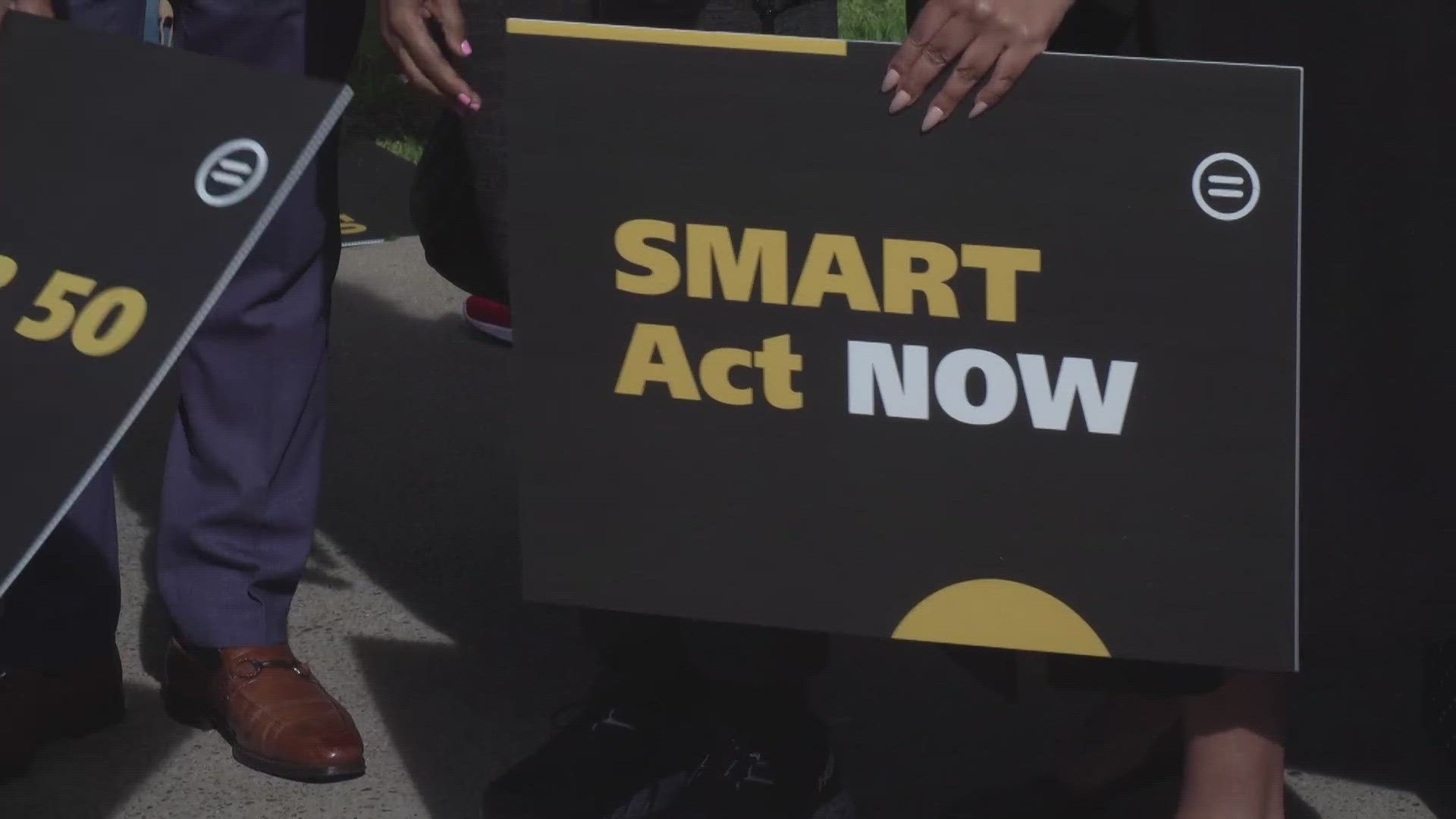 Rally to end low-level traffic stops held at the state capitol