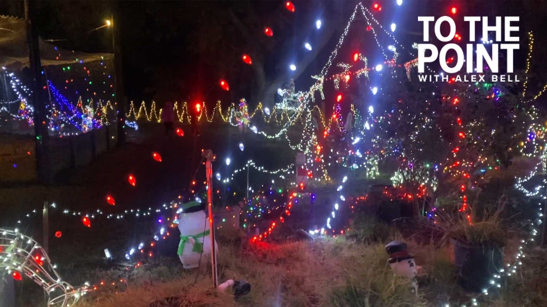 Lincoln man's holiday display helps families in need