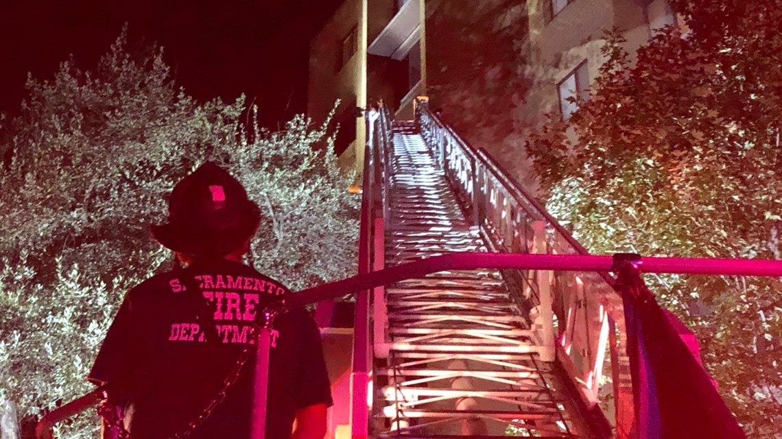 Man rescued from Sacramento apartment fire after assault | abc10.com