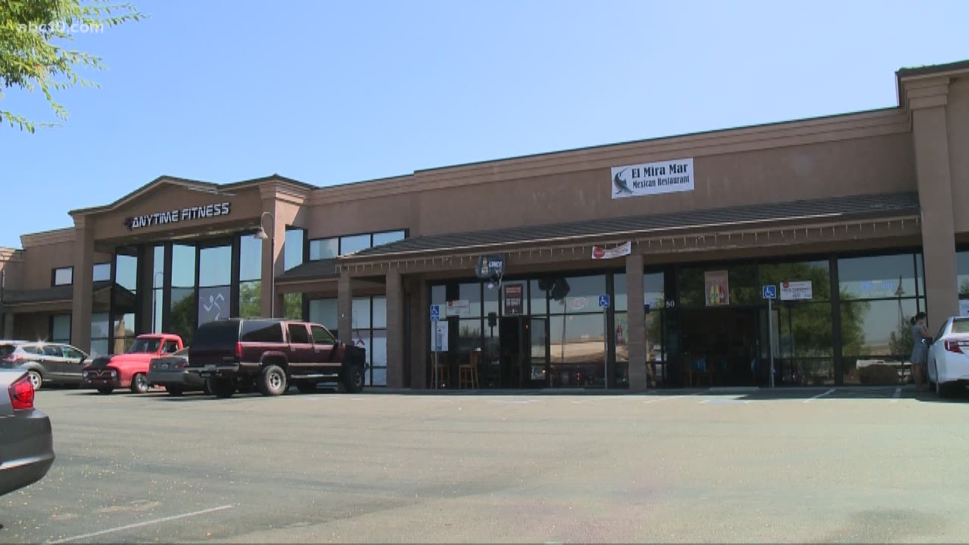 A California Highway Patrol officer and his wife died Monday in an apparent murder-suicide inside of a Martell nutrition store, Amador County Sheriff's officials said.