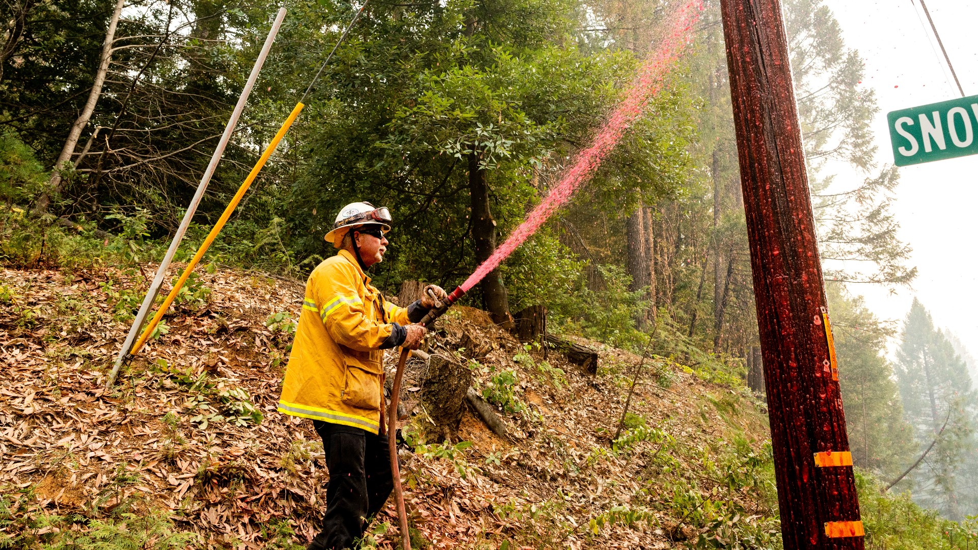 California Wildfires: The Mosquito Fire jumps the American River in a northeast march toward Foresthill Tuesday.