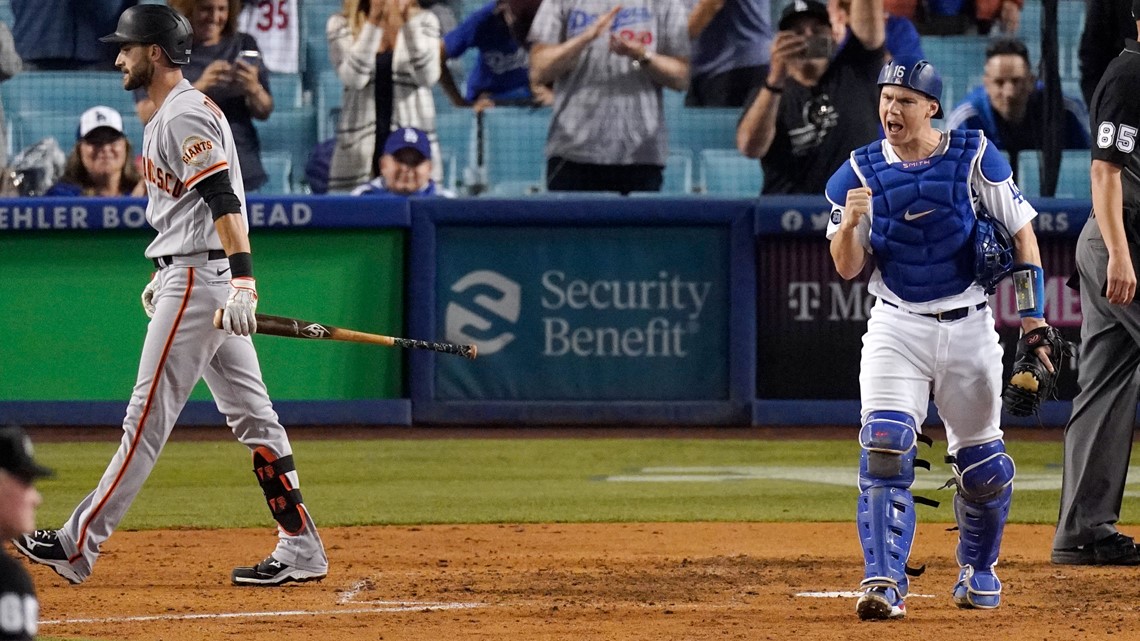 Buehler deals, surging Dodgers sweep Giants with 3-1 victory