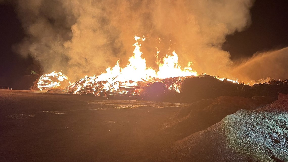 Crews respond to Oroville wood pile fire - Vimarsana News
