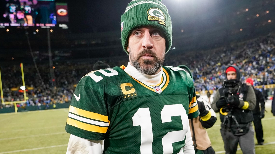 Aaron Rodgers Says He Will Remain With Packers Next Season - Bloomberg