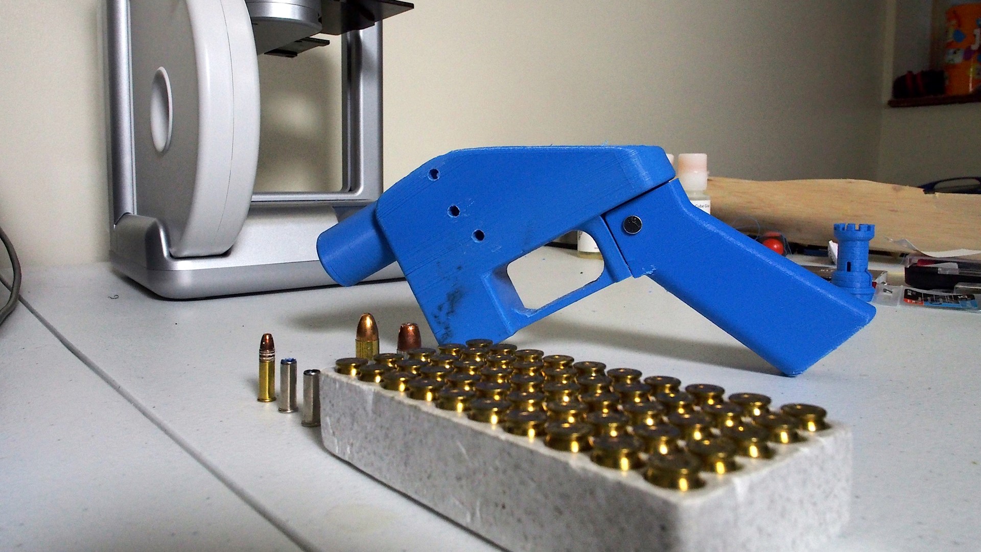 an-ar-15-made-at-home-with-3d-printing-the-downloadable-gun-becomes-available-august-1