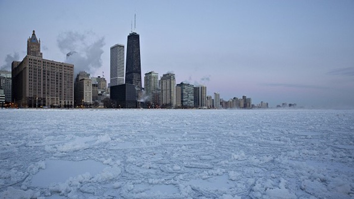 Lake Michigan froze and now looks like it's on another planet | abc10.com