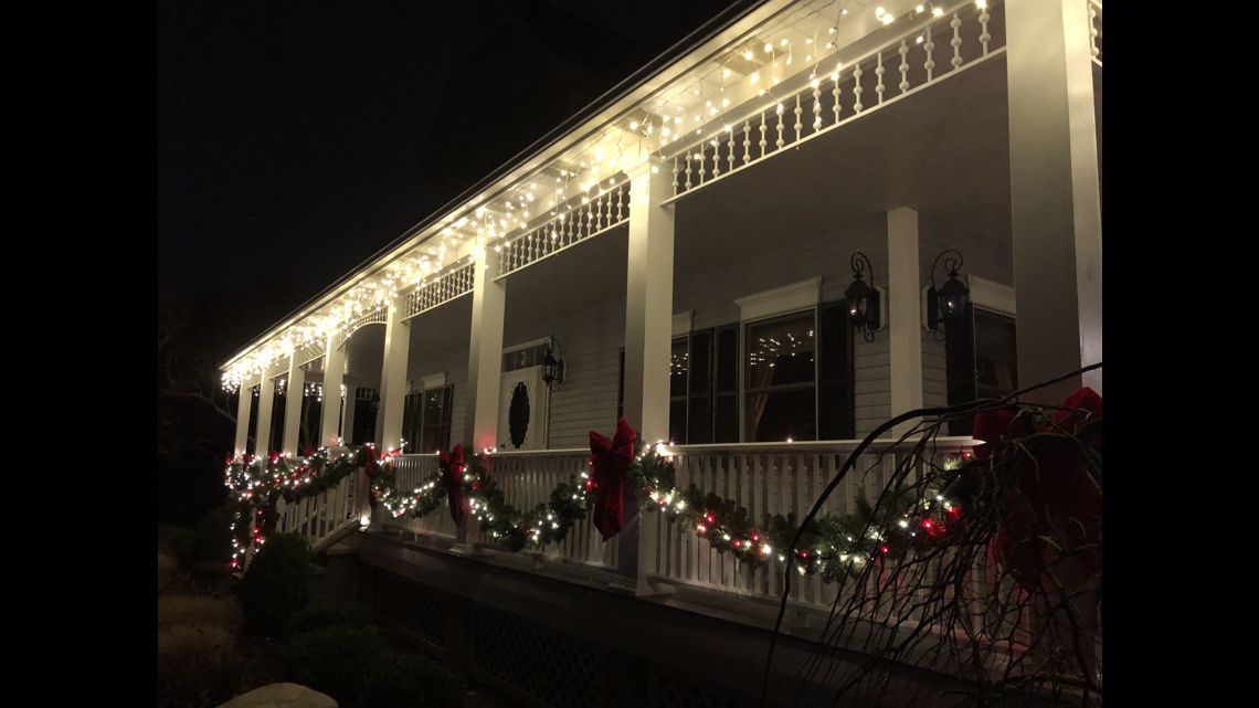 Christmas displays in Northeast Ohio: Show off your decorations | abc10.com