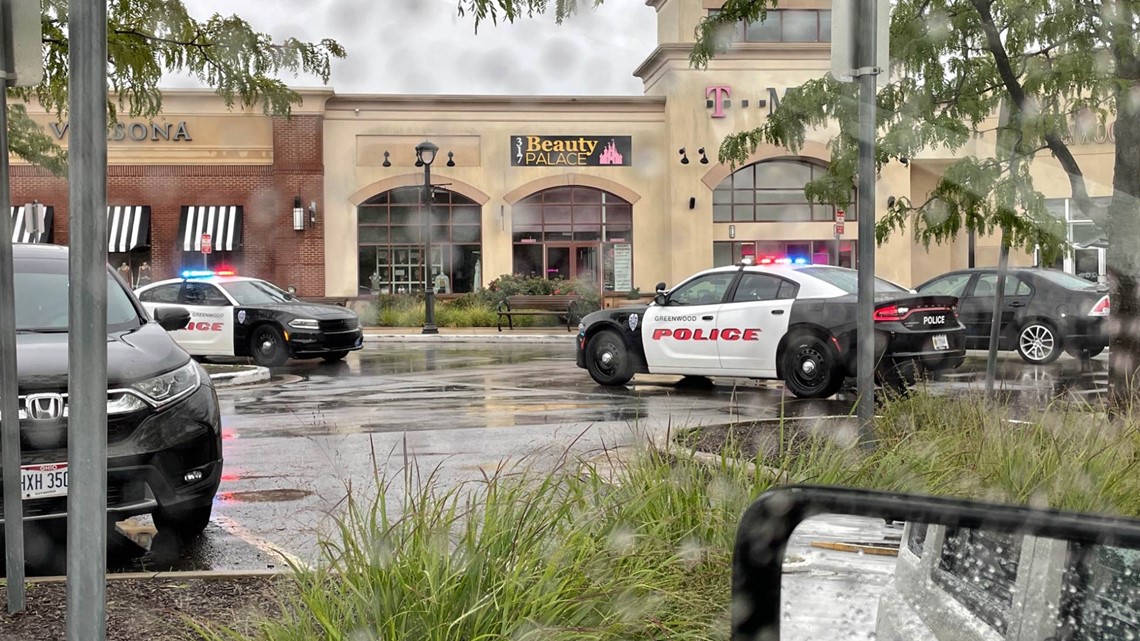 Mom: 12-year-old shot as she ran from gunfire at Greenwood mall - Vimarsana News
