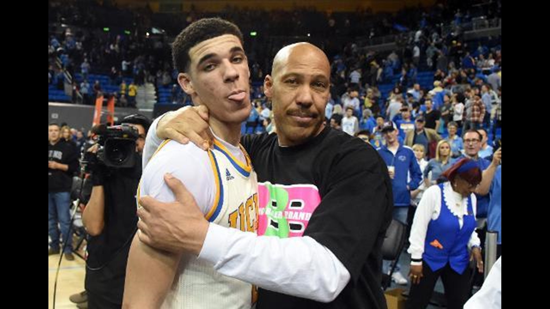 magic johnson lavar ball