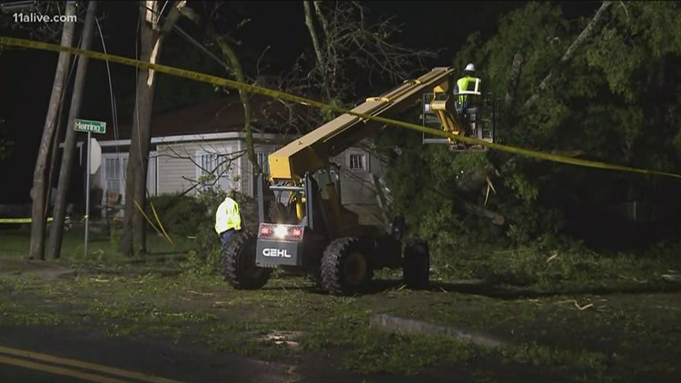 Cartersville man dead after tree falls in bedroom